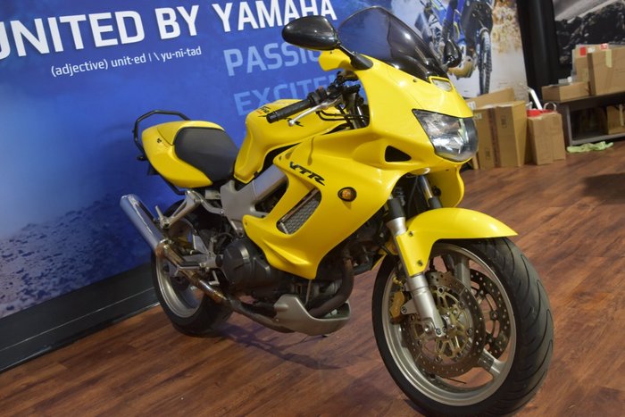 2000 Honda VTR1000SP-1 Yellow