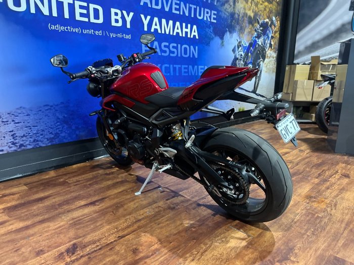 2025 TRIUMPH STREET TRIPLE RS Red