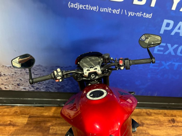 2025 TRIUMPH STREET TRIPLE RS Red