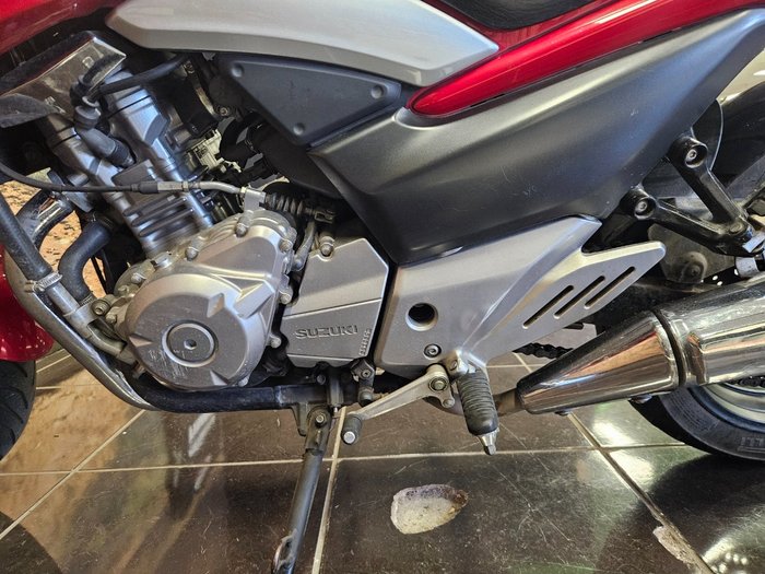 2012 Suzuki INAZUMA 250 (GW250) RED