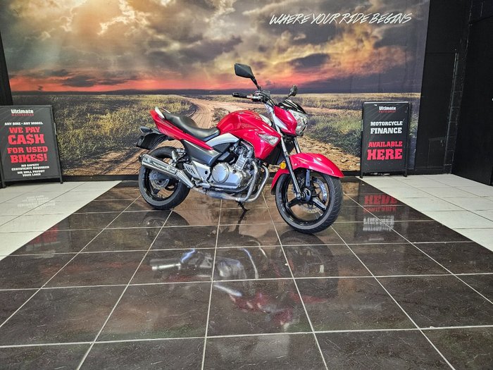2012 Suzuki INAZUMA 250 (GW250) RED