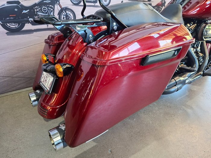 2018 HARLEY-DAVIDSON FLHRXS ROAD KING SPECIAL