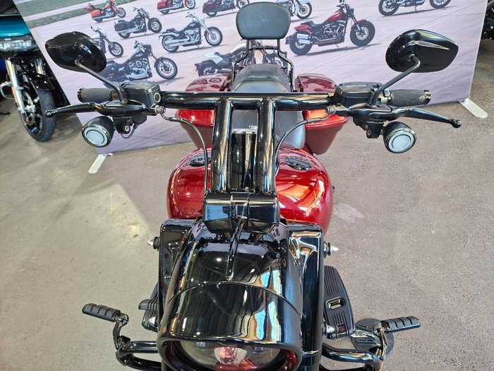 2018 HARLEY-DAVIDSON FLHRXS ROAD KING SPECIAL