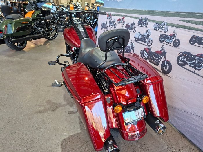 2018 HARLEY-DAVIDSON FLHRXS ROAD KING SPECIAL