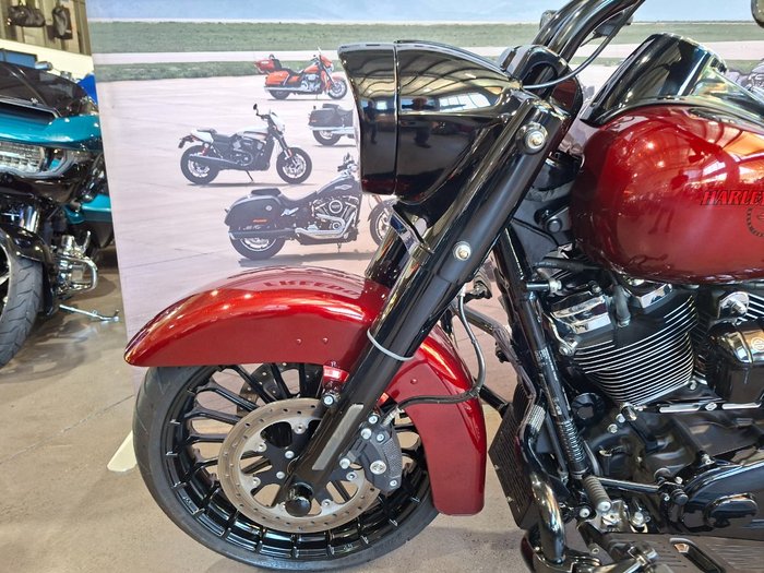 2018 HARLEY-DAVIDSON FLHRXS ROAD KING SPECIAL