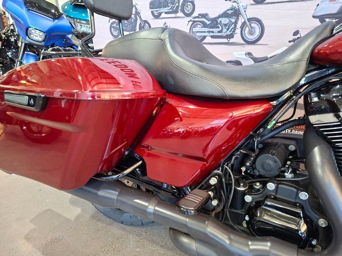 2018 HARLEY-DAVIDSON FLHRXS ROAD KING SPECIAL