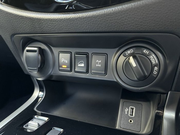 2026 Nissan Navara ST-X DUAL CAB