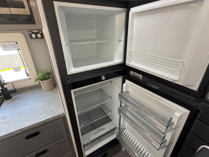 2026 JB Caravans 17'10 Dirt Road Xtreme Fd