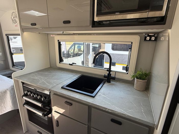 2026 JB Caravans 17'10 Dirt Road Xtreme Fd Save $11,975 Was $119,775