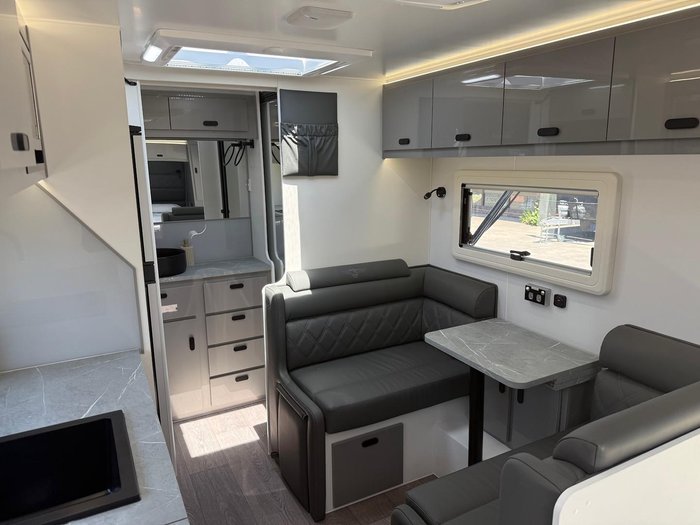 2026 JB Caravans 17'10 Dirt Road Xtreme Fd Save $11,975 Was $119,775