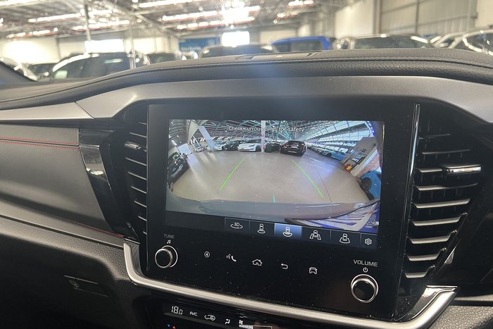 2025 Isuzu MU-X X-TERRAIN