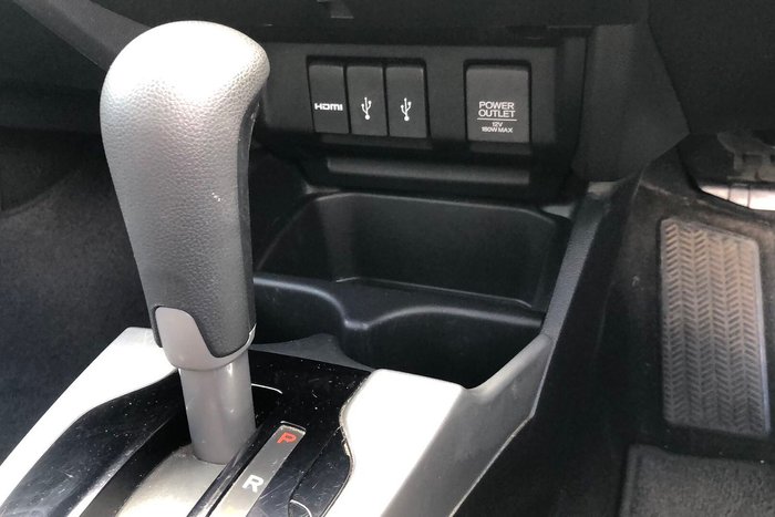 2014 Honda Jazz VTi