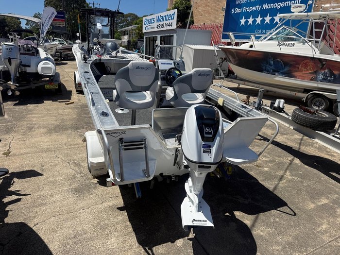 2017 Horizon 438 Stryker XPF Side Console DLX