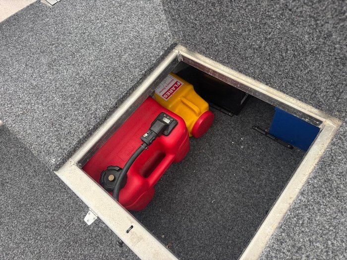 2017 Horizon 438 Stryker XPF Side Console DLX