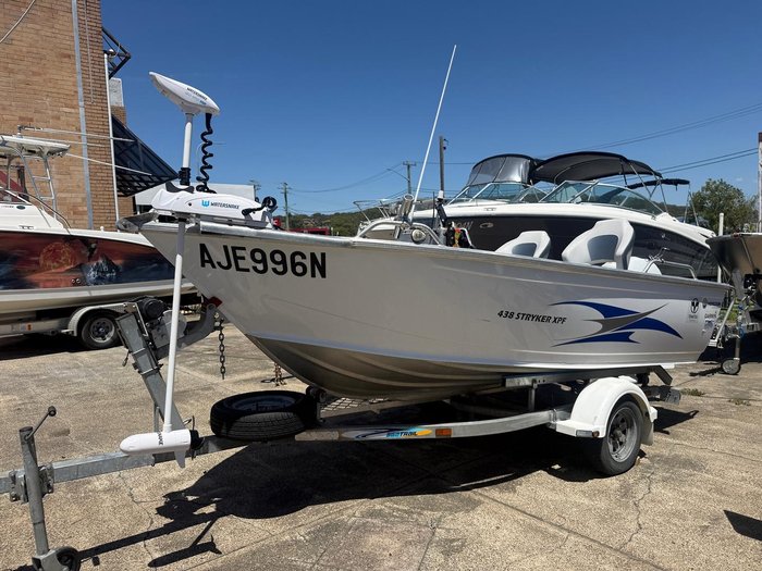 2017 Horizon 438 Stryker XPF Side Console DLX