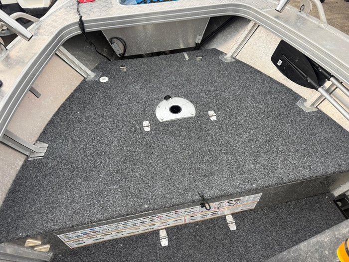 2017 Horizon 438 Stryker XPF Side Console DLX