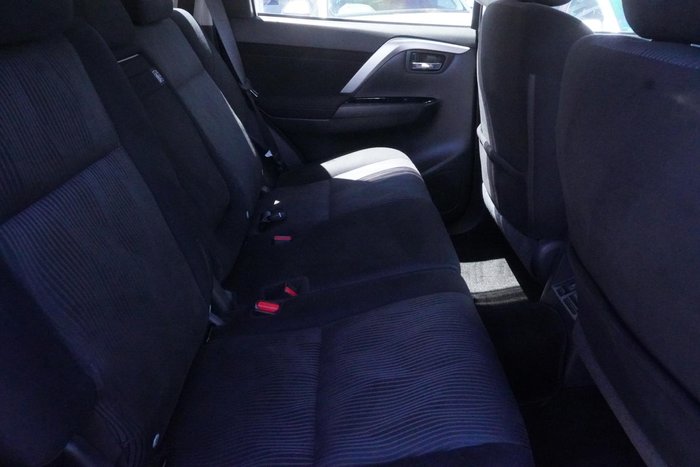 2021 Mitsubishi Pajero Sport GLX