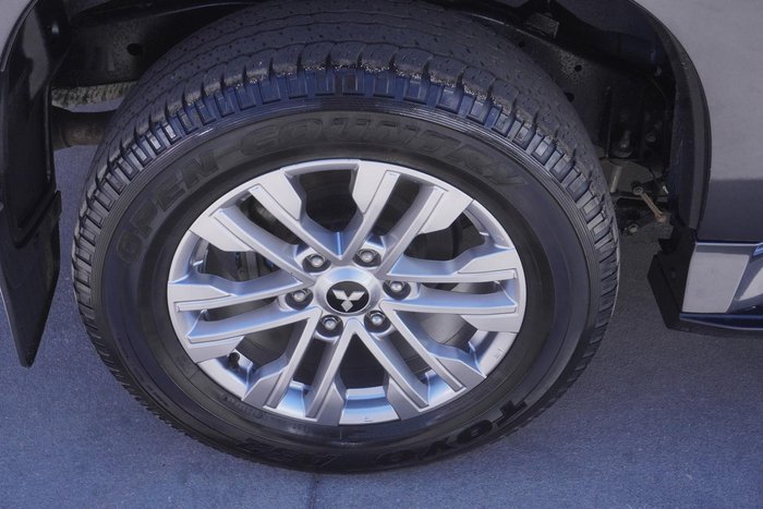 2021 Mitsubishi Pajero Sport GLX