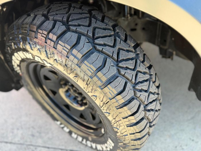 2016 Nissan Navara ST-X D23 Series 2 4X4 Dual Range Burning Red