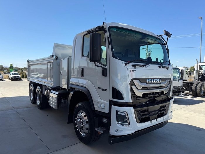 2025 Isuzu F Series