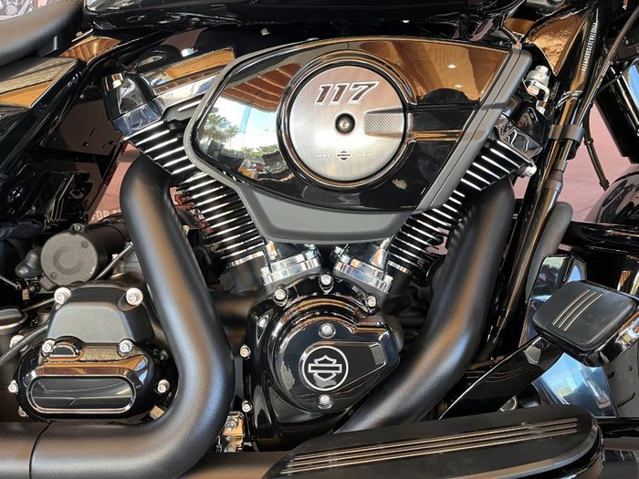 2025 HARLEY-DAVIDSON FLHX STREET GLIDE (117)