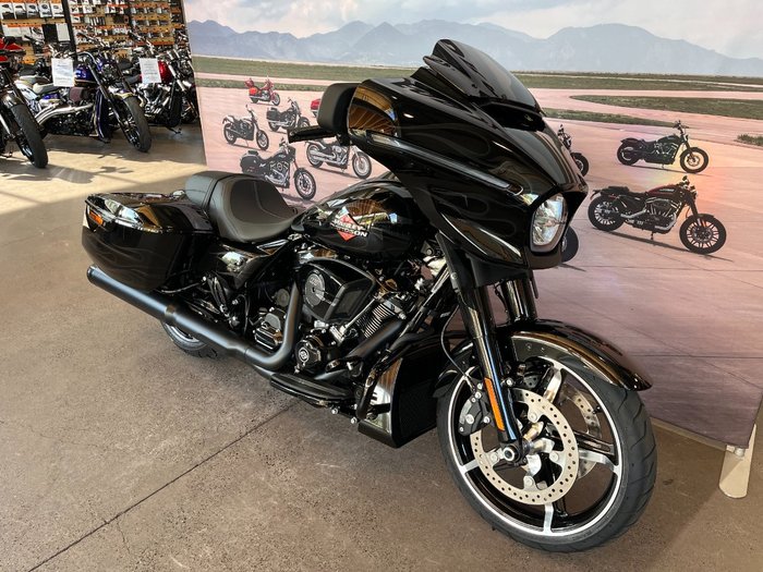 2025 HARLEY-DAVIDSON FLHX STREET GLIDE (117)