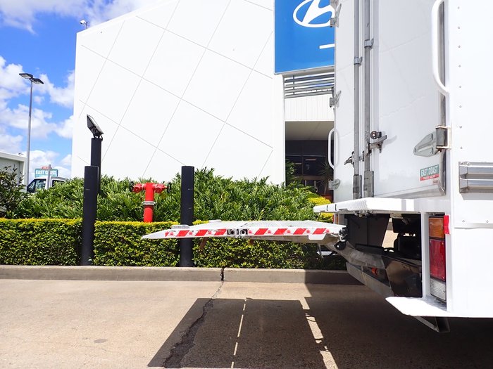 2020 ISUZU NNR 45-150