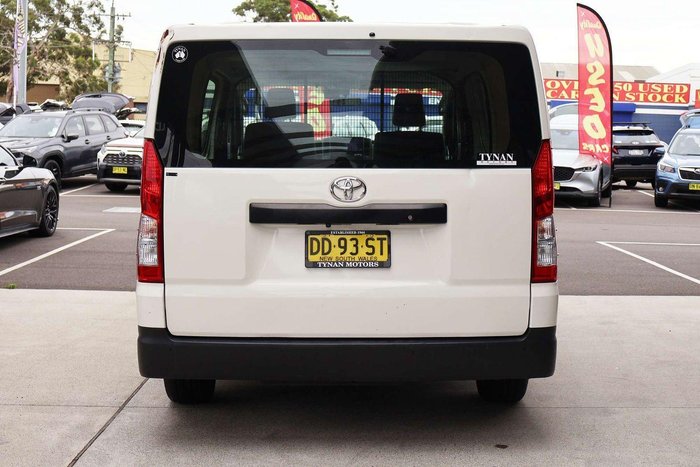 2022 Toyota Hiace