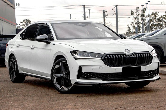2025 SKODA Superb