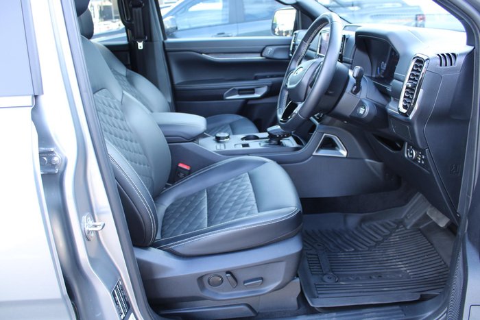 2025 Ford Everest Platinum