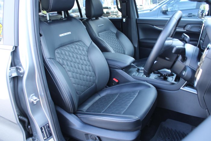 2025 Ford Everest Platinum