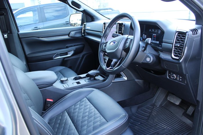 2025 Ford Everest Platinum