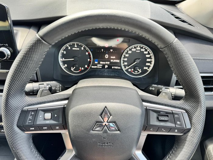 2022 Mitsubishi Outlander LS