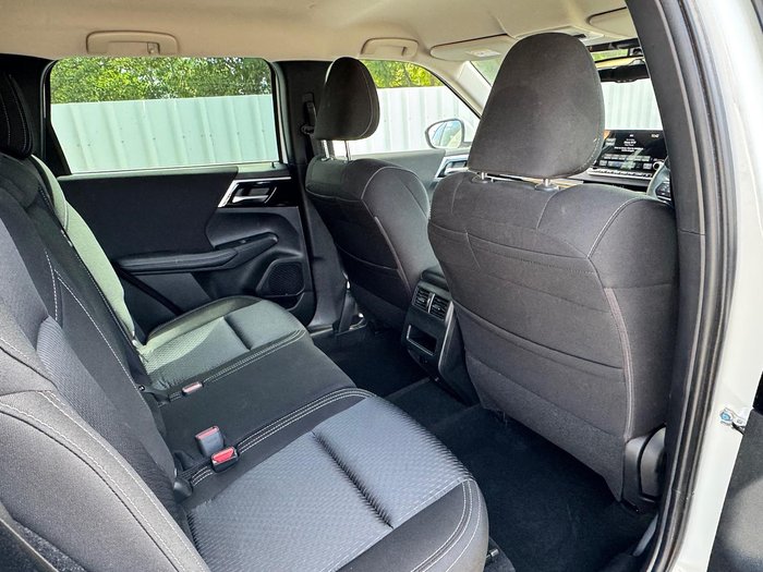 2022 Mitsubishi Outlander LS