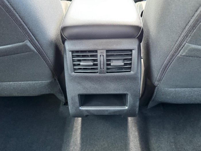 2022 Mitsubishi Outlander LS