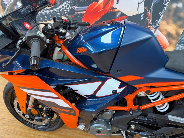 2024 Ktm RC 390 BLUE