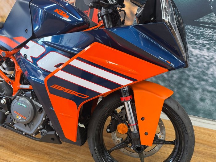 2024 Ktm RC 390 BLUE