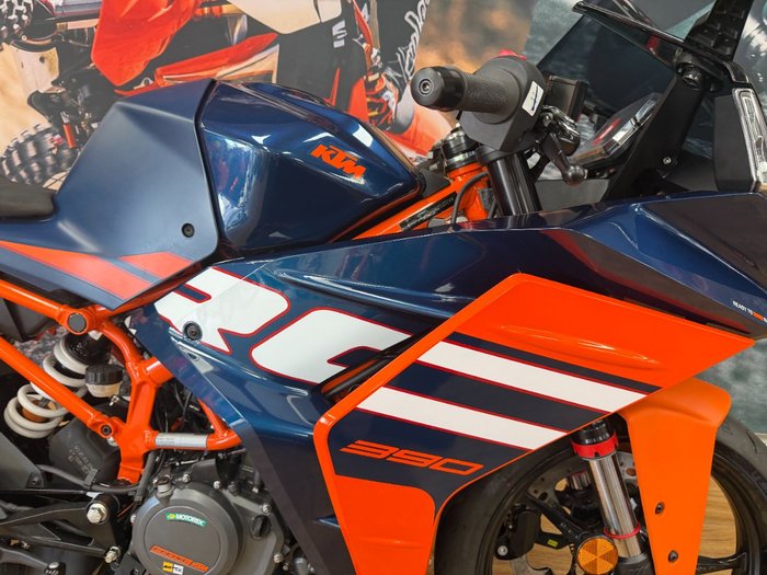 2024 Ktm RC 390 BLUE