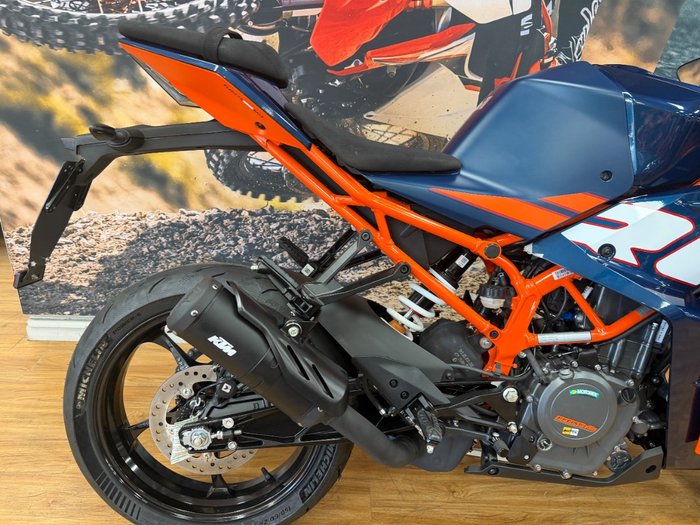 2024 Ktm RC 390 BLUE