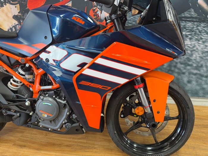 2024 Ktm RC 390 BLUE