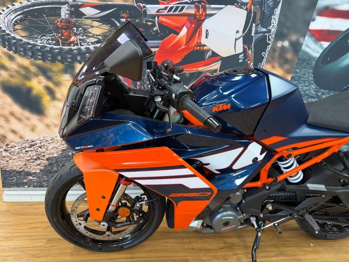 2024 Ktm RC 390 BLUE