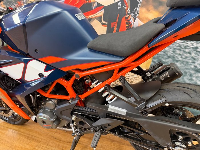 2024 Ktm RC 390 BLUE