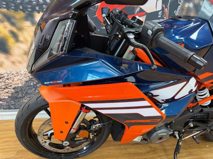2024 Ktm RC 390 BLUE