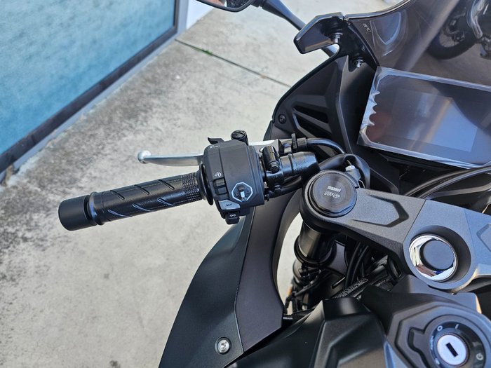 2025 Honda CBR650R Black