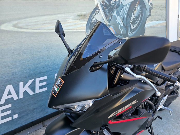 2025 Honda CBR650R Black