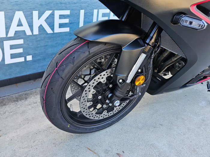 2025 Honda CBR650R Black