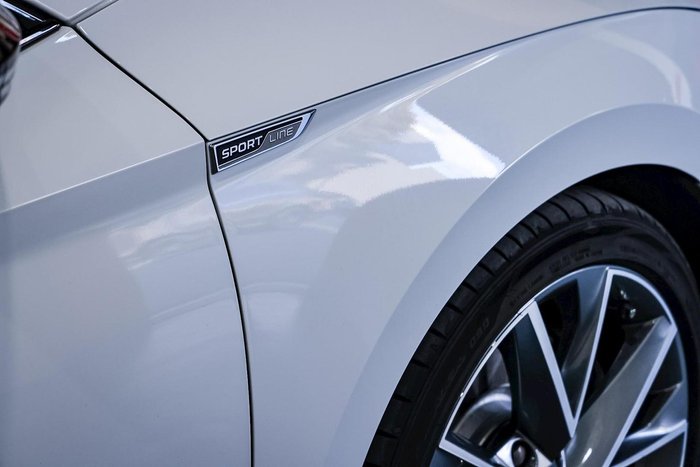 2018 SKODA Superb 206TSI SportLine NP MY18.5 4X4 Constant Moon White