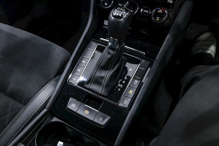 2018 SKODA Superb 206TSI SportLine NP MY18.5 4X4 Constant Moon White