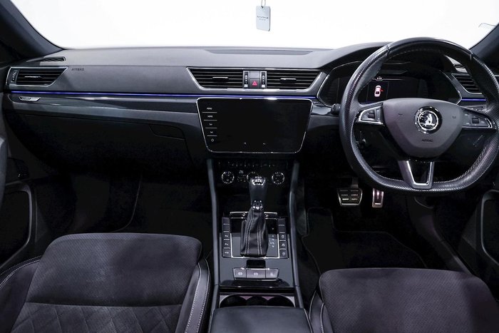 2018 SKODA Superb 206TSI SportLine NP MY18.5 4X4 Constant Moon White