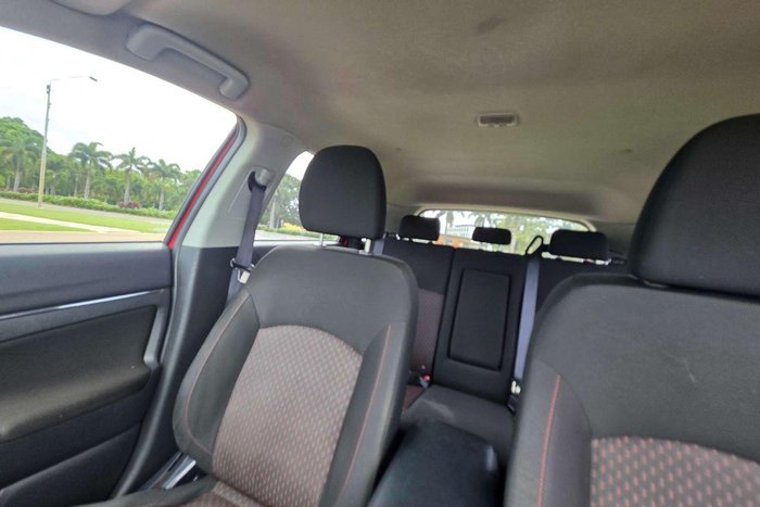 2018 Mitsubishi ASX ES XC MY19 Red